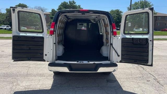 2024 Chevrolet Express 2500
