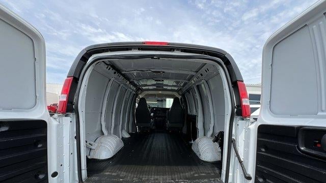 2021 Chevrolet Express 2500