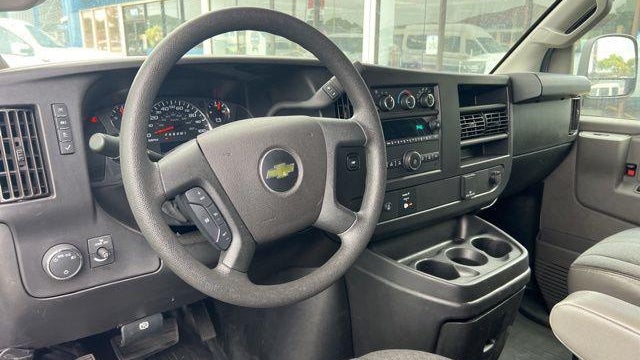 2022 Chevrolet Express 2500