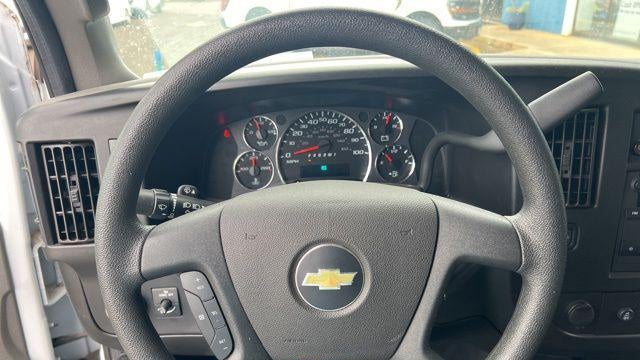 2022 Chevrolet Express 2500