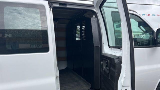 2022 Chevrolet Express 2500