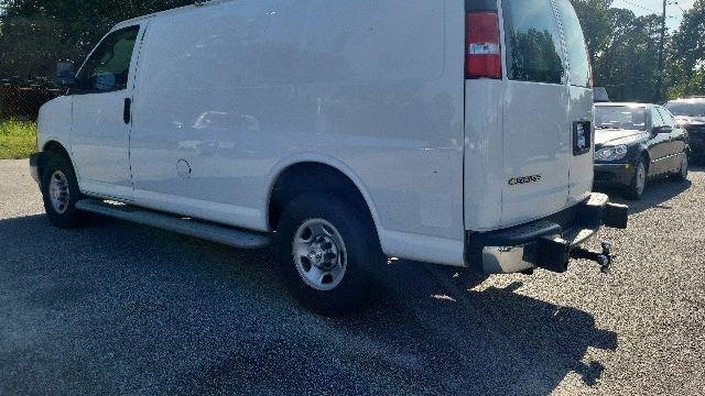 2022 Chevrolet Express 2500