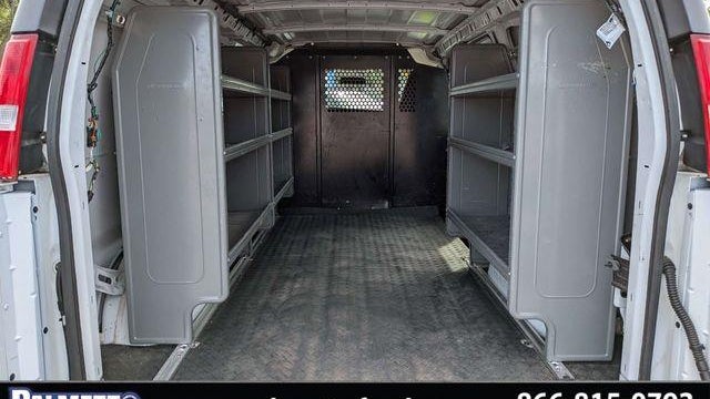 2022 Chevrolet Express 2500