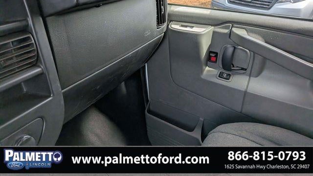 2022 Chevrolet Express 2500