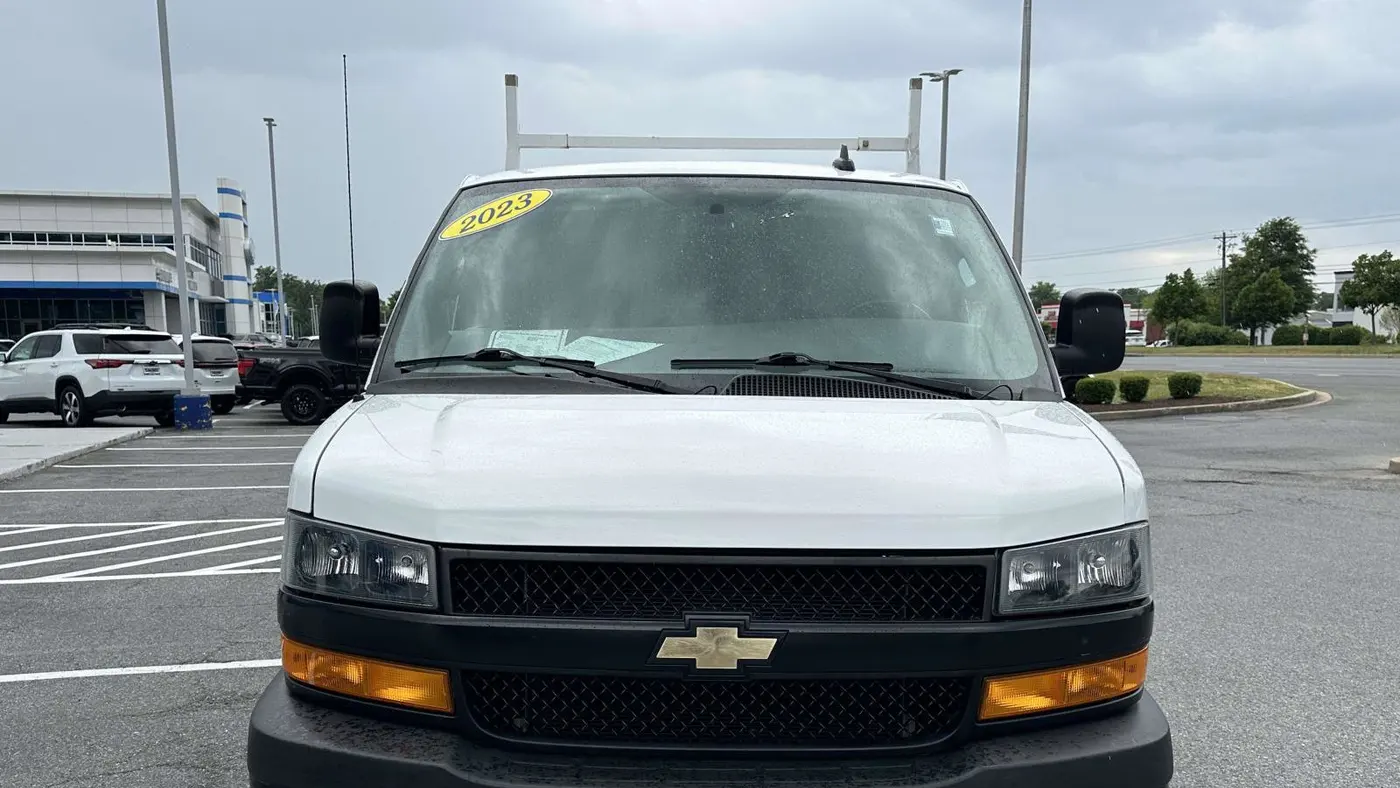 2023 Chevrolet Express 2500