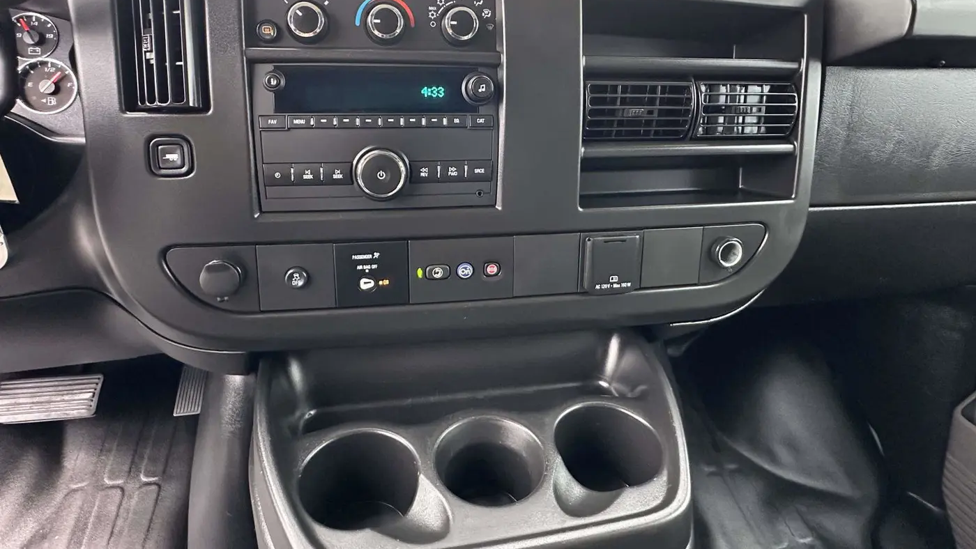 2023 Chevrolet Express 2500