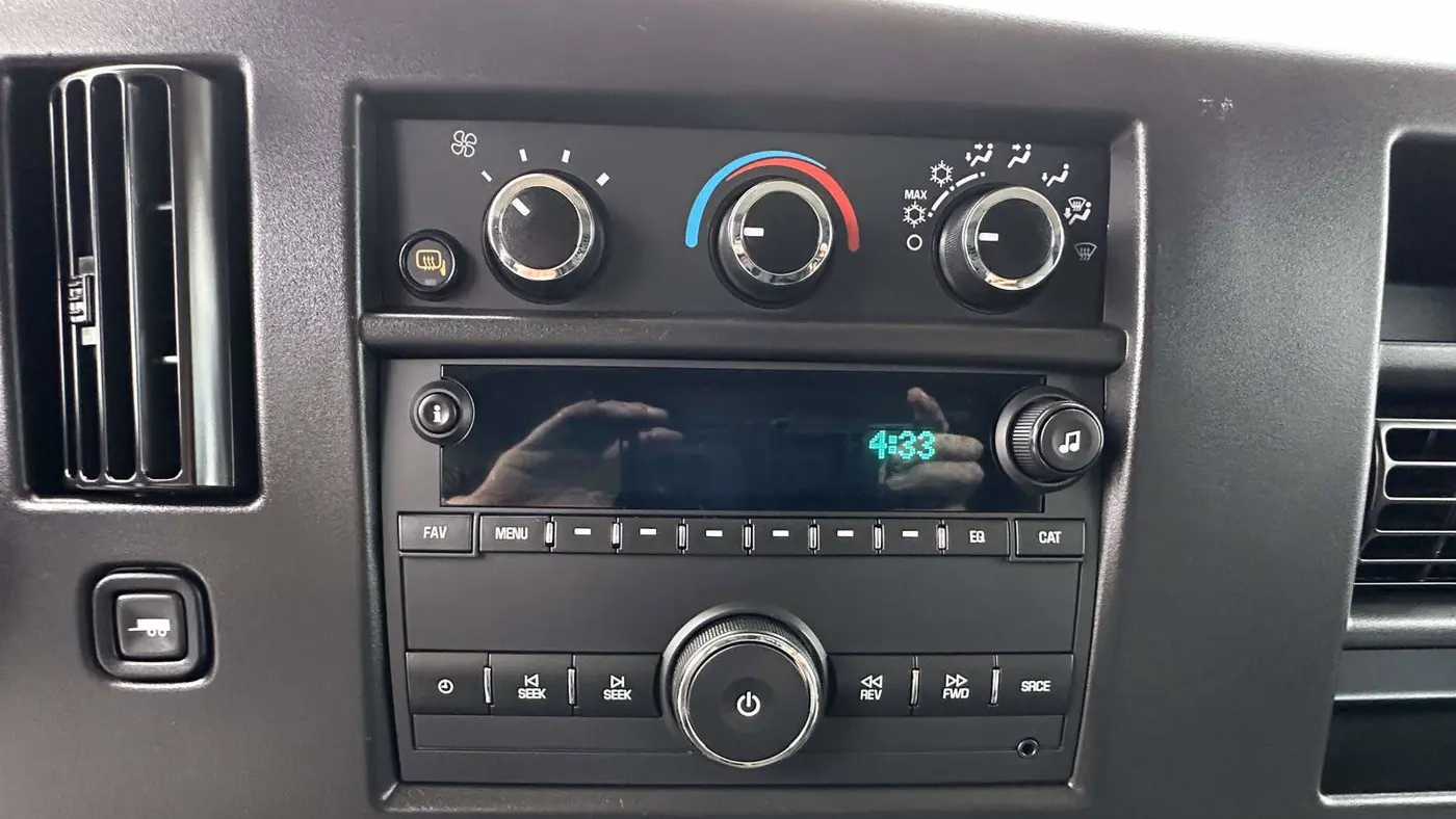 2023 Chevrolet Express 2500