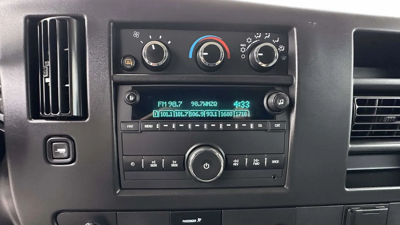 2023 Chevrolet Express 2500