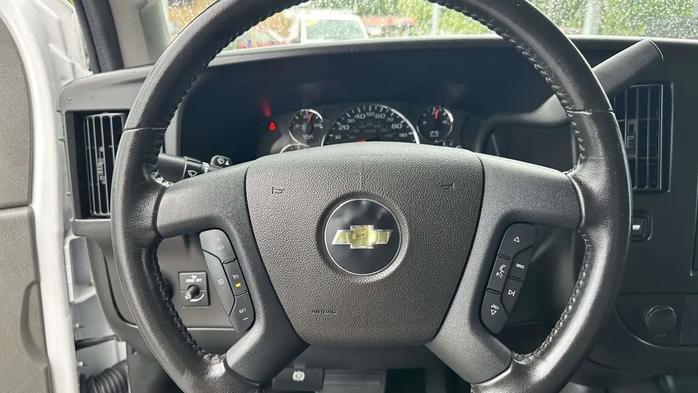 2023 Chevrolet Express 2500
