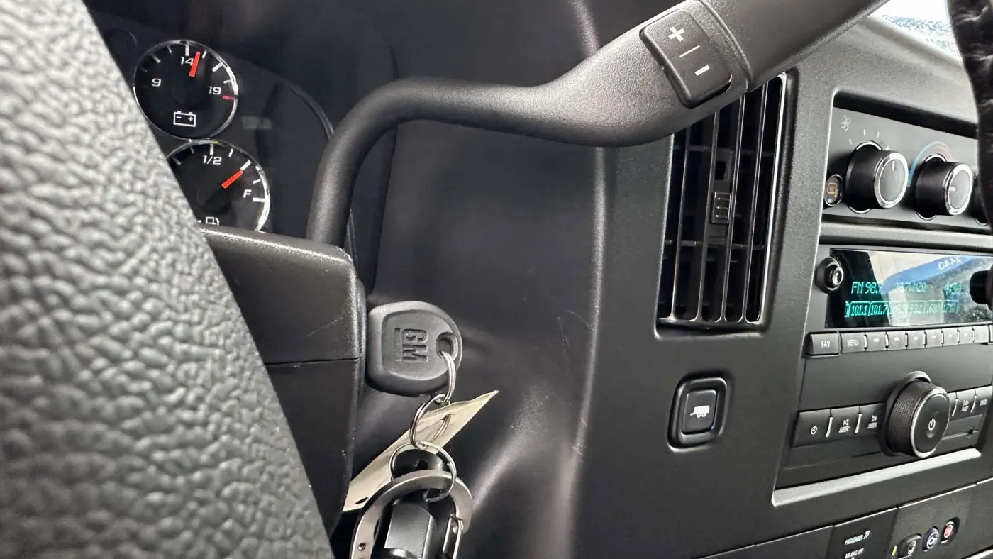 2023 Chevrolet Express 2500