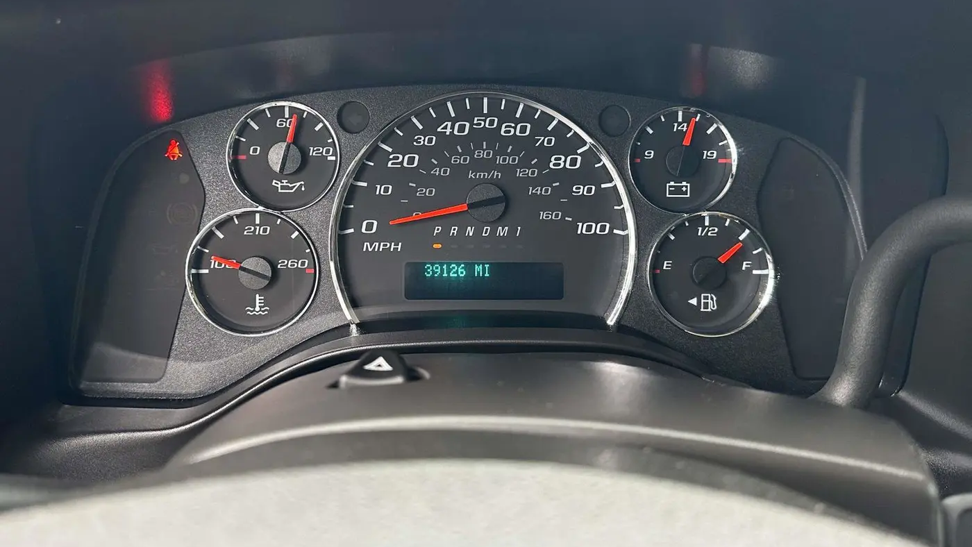 2023 Chevrolet Express 2500