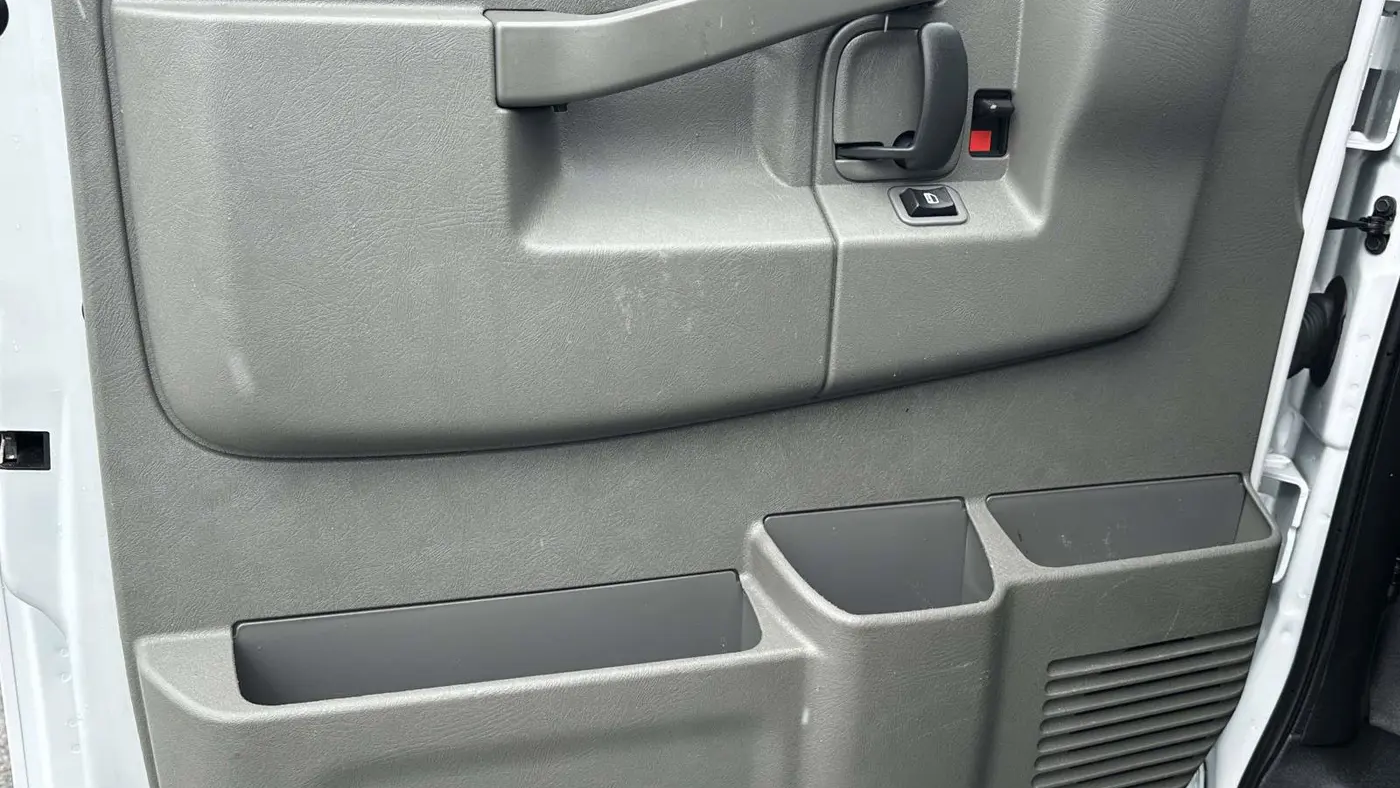 2023 Chevrolet Express 2500