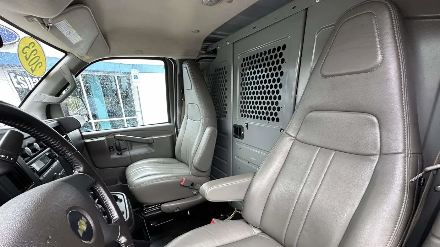 2023 Chevrolet Express 2500
