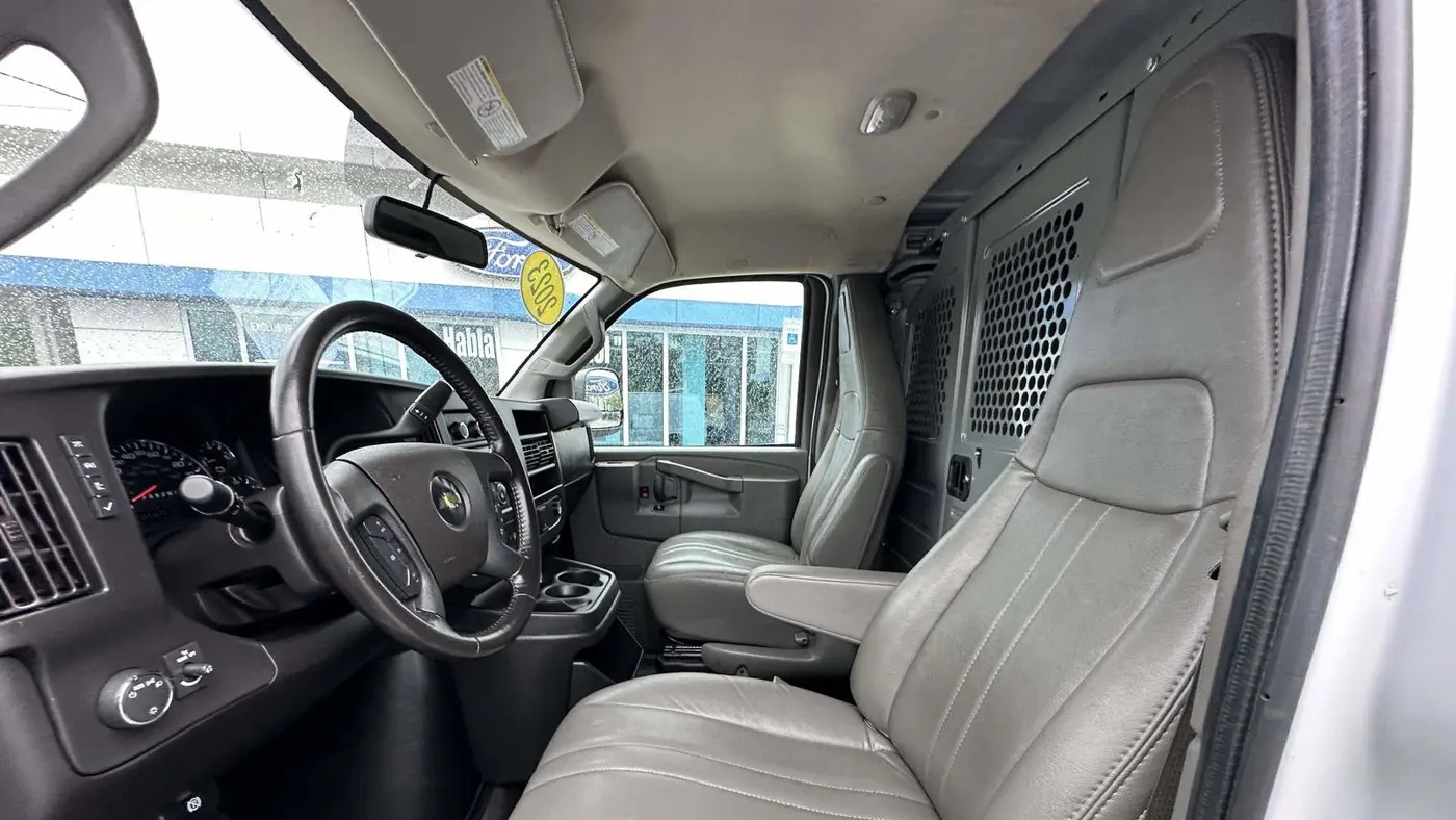 2023 Chevrolet Express 2500
