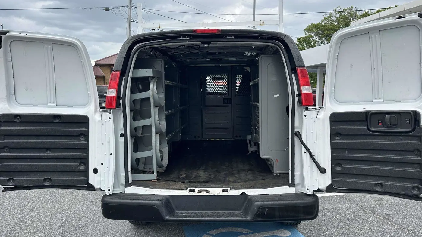 2023 Chevrolet Express 2500
