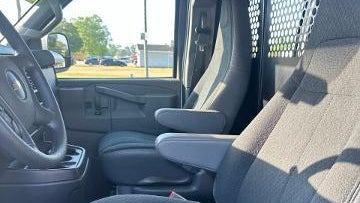 2023 Chevrolet Express 2500