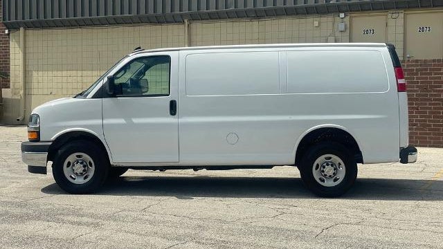 2024 Chevrolet Express 2500