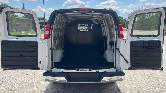 2024 Chevrolet Express 2500
