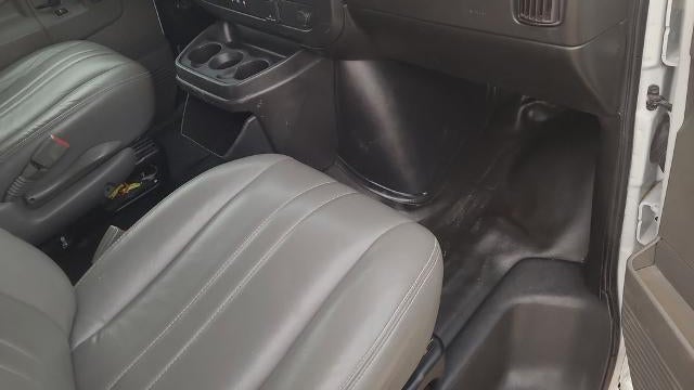 2022 Chevrolet Express 2500