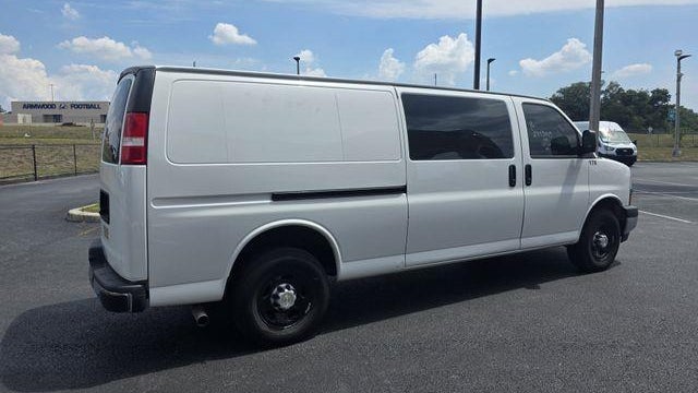 2024 Chevrolet Express 2500