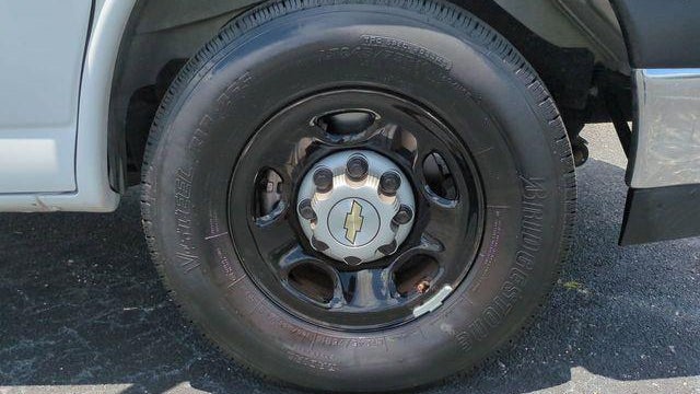 2024 Chevrolet Express 2500