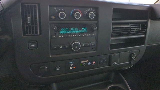 2024 Chevrolet Express 2500