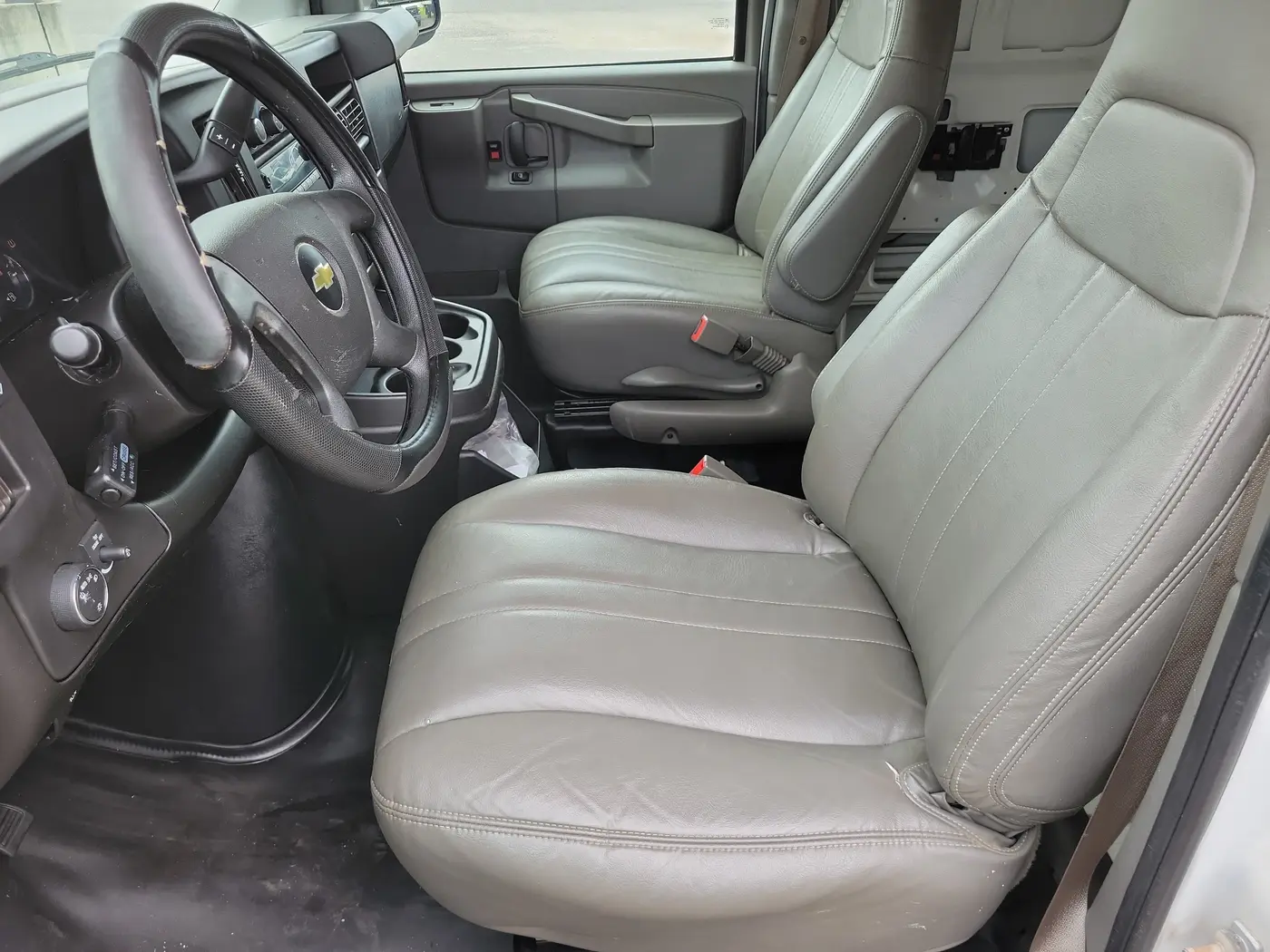 2018 Chevrolet Express - $8,014