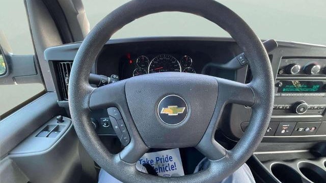 2025 Chevrolet Express 2500
