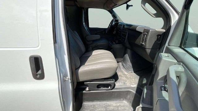 2025 Chevrolet Express 2500