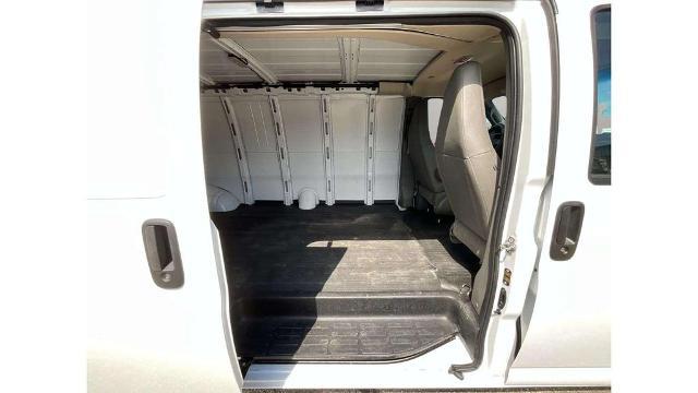 2025 Chevrolet Express 2500