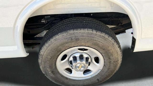 2025 Chevrolet Express 2500