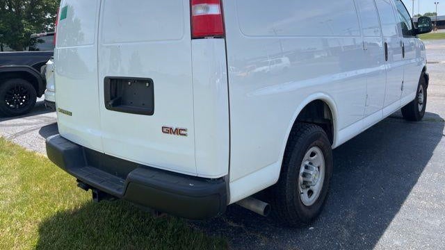 2023 Chevrolet Express 2500