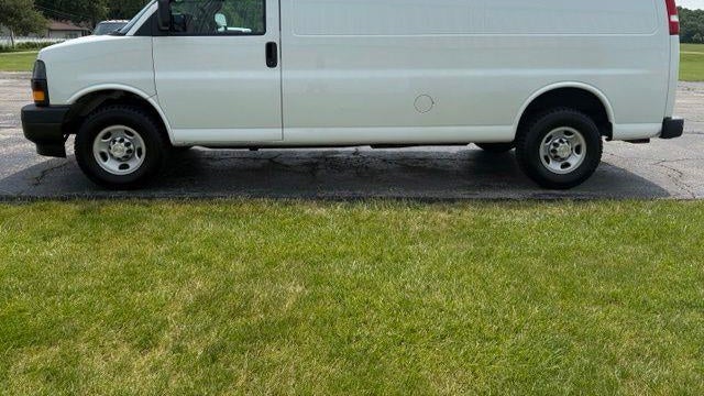 2023 Chevrolet Express 2500