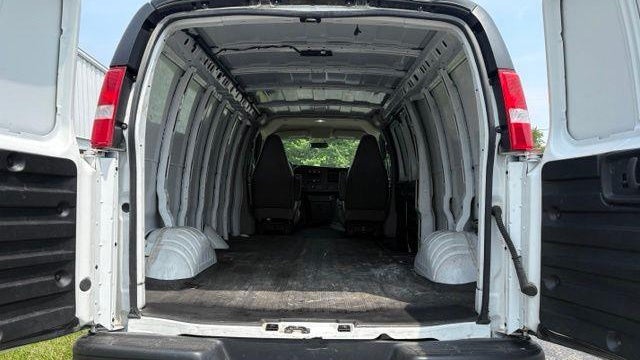 2023 Chevrolet Express 2500