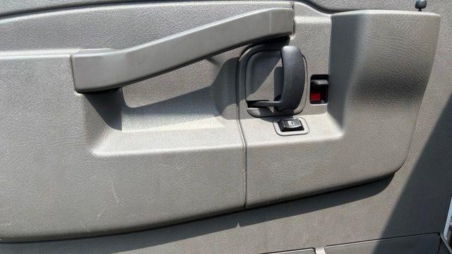 2023 Chevrolet Express 2500