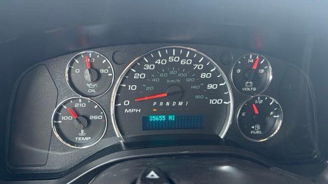2023 Chevrolet Express 2500