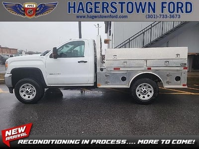 2017 GMC Sierra 3500HD 4X4 Base 2DR Regular Cab SRW