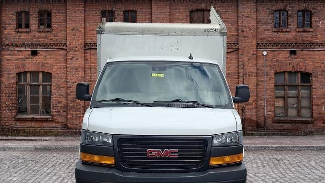 2021 GMC Savana 3500