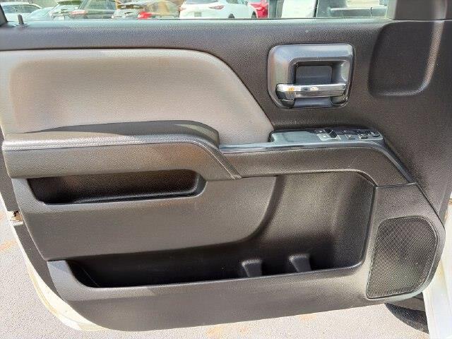 2015 GMC Sierra - $25,581