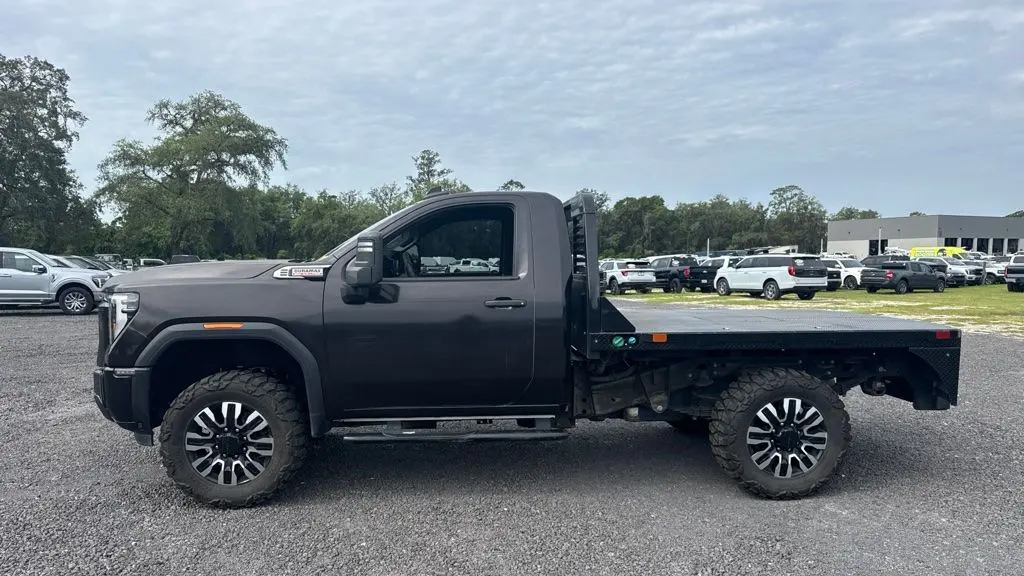 2024 GMC Sierra 3500HD CC Pro