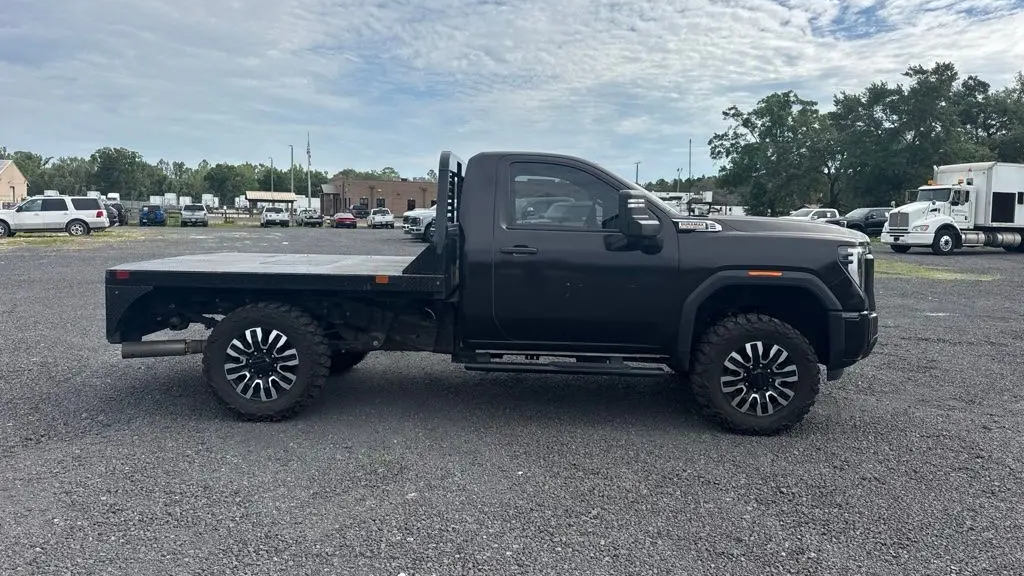 2024 GMC Sierra 3500HD CC Pro