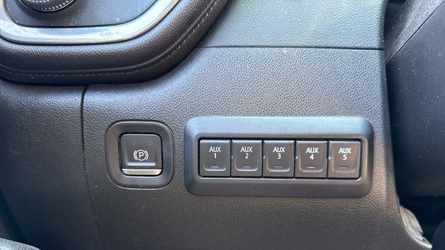 2022 GMC Sierra 3500HD CC SLE