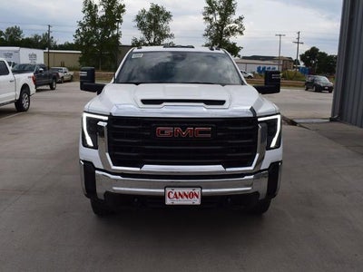 2024 GMC Sierra 3500HD CC 4X4 Pro 4DR Crew Cab Chassis