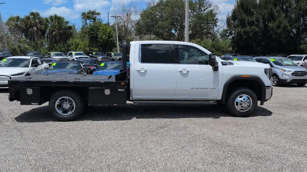 2024 GMC Sierra 3500HD CC SLE