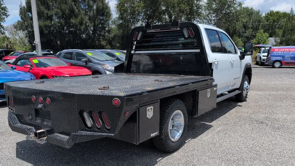2024 GMC Sierra 3500HD CC SLE