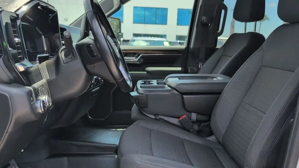 2024 GMC Sierra 3500HD CC SLE