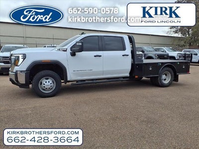 Photo of a 2025 GMC Sierra 3500HD CC 4X4 Pro 4DR Crew Cab Chassis for sale