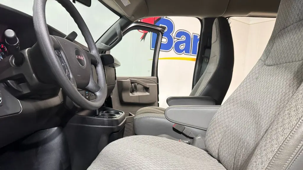 2025 GMC Savana LT 2500