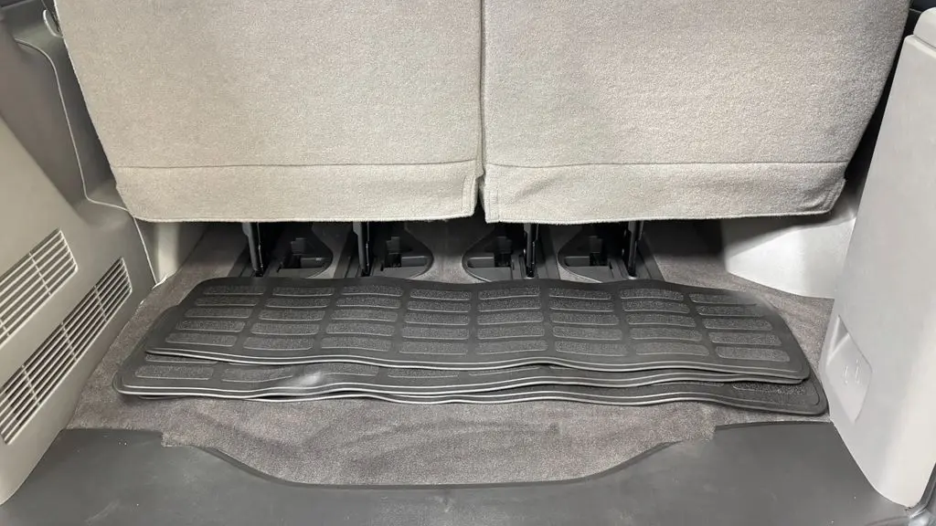 2025 GMC Savana LT 2500