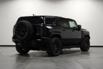 2025 Hummer EV SUV Thumbnail 3